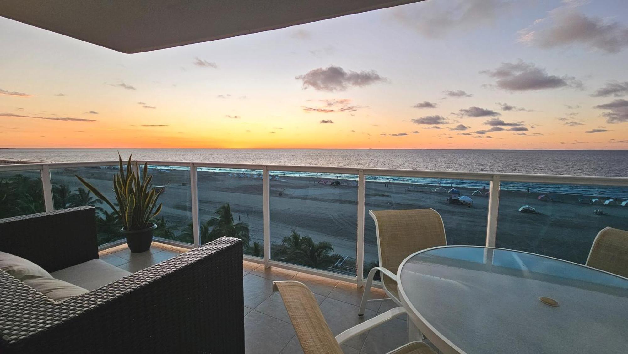 Luxury Apartment, Sector Morros, Vista Y Salida Al Mar Edificio Sunshine Cartagena エクステリア 写真